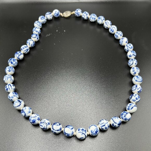 Vintage Hand Painted Chinese Porcelain Necklace with Silver Clasp - Picture 1 of 3